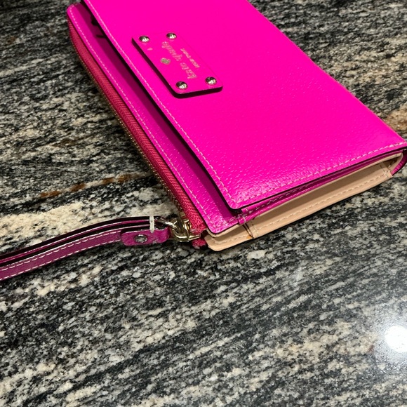 ✨💎BEAUTIFUL💎✨KATE SPADE PEBBLED LEATHER LARGE WRISTLET W/DUSTY&GIFT! - Picture 6 of 12